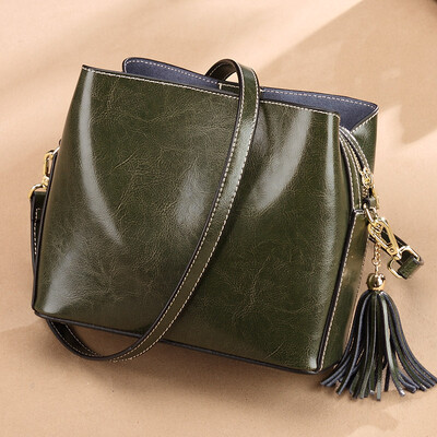 Nalandu Nalandu handbags shoulder bag womens leather bag fashion tassel ladies bag Korean version DB91730-B brown trumpet
Nalandu Nalandu handbags shoulder bag womens leather bag fashion tassel ladies bag Korean version DB91730-B brown trumpet