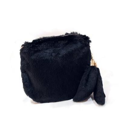 Women handbags small bag plush new winter fashion handbags Korean version girl shoulder bags high quality messenger bags cross body bags
Women handbags small bag plush new winter fashion handbags Korean version girl shoulder bags high quality messenger bags cross body bags