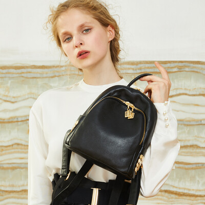 Boyatu leather backpack fashion Korean college wind ladies bag travel backpack female Danshan powder
Boyatu leather backpack fashion Korean college wind ladies bag travel backpack female Danshan powder
