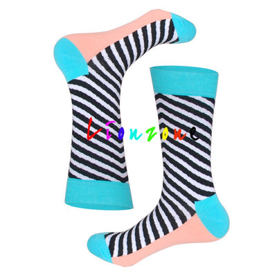LIONZONE 2018 New Arrived Happy Women Socks Music Bombs Fox Indians Leopard Design Patterns Unisex Cotton Socks Winter Warm
LIONZONE 2018 New Arrived Happy Women Socks Music Bombs Fox Indians Leopard Design Patterns Unisex Cotton Socks Winter Warm