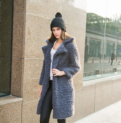 2018 Brand Fashion Luxury Designer Women Clothes Winter New plush coat female 2018 new lapel furry long coat plus size summer clot
2018 Brand Fashion Luxury Designer Women Clothes Winter New plush coat female 2018 new lapel furry long coat plus size summer clot