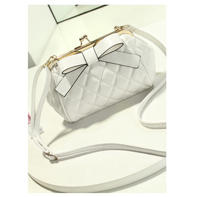 Handbags 2016 new bow Korean wave packet shoulder fashion small fragrant wind woolen chain Messenger Bag
Handbags 2016 new bow Korean wave packet shoulder fashion small fragrant wind woolen chain Messenger Bag