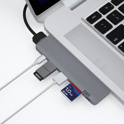 Will be beautiful BUBM Apple laptop macbookpro adapter usb30 cable converter type-c docking station HDMI conversion silver TCH-T01
Will be beautiful BUBM Apple laptop macbookpro adapter usb30 cable converter type-c docking station HDMI conversion silver TCH-T01