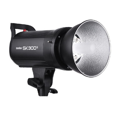 Godox SK300II Professional Compact 300Ws Studio Flash Strobe Light Built-in Godox 24G Wireless X System GN58 5600K with 150W Mode
Godox SK300II Professional Compact 300Ws Studio Flash Strobe Light Built-in Godox 24G Wireless X System GN58 5600K with 150W Mode