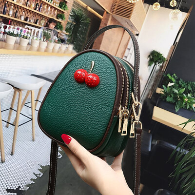 Viney leather shoulder bag autumn&winter Korean version of the wild Messenger bag ladies bag simple portable bag ink green
Viney leather shoulder bag autumn&winter Korean version of the wild Messenger bag ladies bag simple portable bag ink green