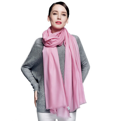 Bao Shengxiang scarf female winter worsted water soluble wool shawl dual-use ladies autumn solid color long warm warm collar gift box w9201 black
Bao Shengxiang scarf female winter worsted water soluble wool shawl dual-use ladies autumn solid color long warm warm collar gift box w9201 black