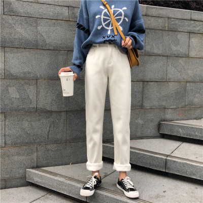 2018 new style with velvet autumn&winter thickened loose high-waisted&versatile jeans to show slim appearance
2018 new style with velvet autumn&winter thickened loose high-waisted&versatile jeans to show slim appearance