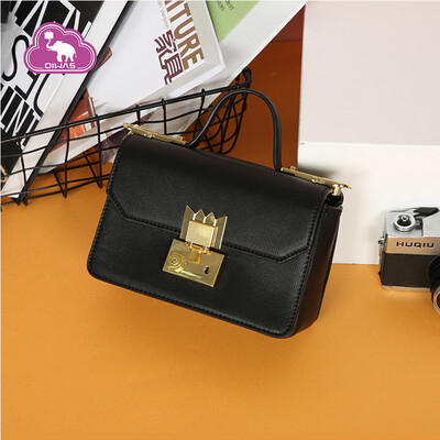AiWAS handbags fashion wild shoulder bag ladies bag Korean version of the small square bag OCK1712 black
AiWAS handbags fashion wild shoulder bag ladies bag Korean version of the small square bag OCK1712 black