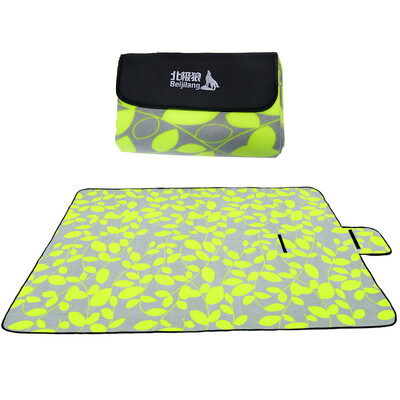 BeiJiLang BJL-F04 200 * 200cm picnic mat plus velvet thickened bottom aluminum moisture-proof pad fresh green leaf
BeiJiLang BJL-F04 200 * 200cm picnic mat plus velvet thickened bottom aluminum moisture-proof pad fresh green leaf