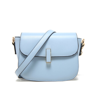 MICOCAH Women Bag PU Leather Simple Solid Color Rotate Buckle Shoulder Messenger Bag CH50003
MICOCAH Women Bag PU Leather Simple Solid Color Rotate Buckle Shoulder Messenger Bag CH50003
