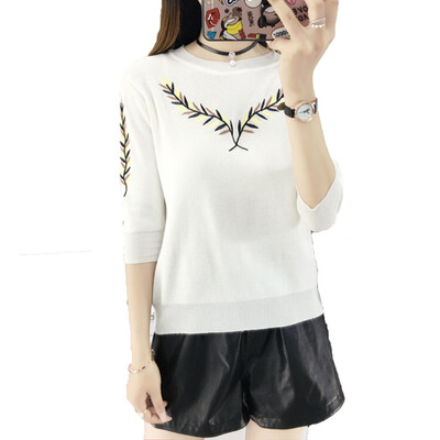 2017 fashion new women's embroidery sweater solid color leisure T-shirt fresh college wind sweater unique temperament show
2017 fashion new women's embroidery sweater solid color leisure T-shirt fresh college wind sweater unique temperament show