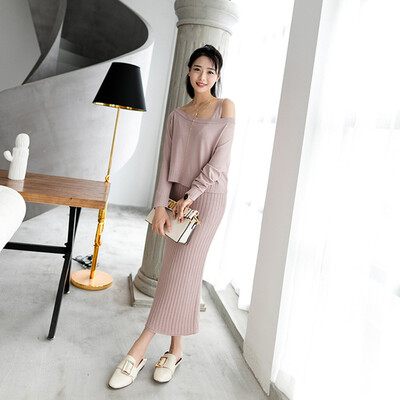 Two sets of knitted dress 2017 autumn new temperament ladies were thin light Mature
Two sets of knitted dress 2017 autumn new temperament ladies were thin light Mature