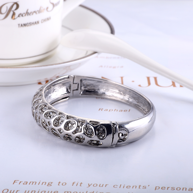 欧若雅OROYA <em>女王 手镯</em>手链首饰 女饰品玫瑰