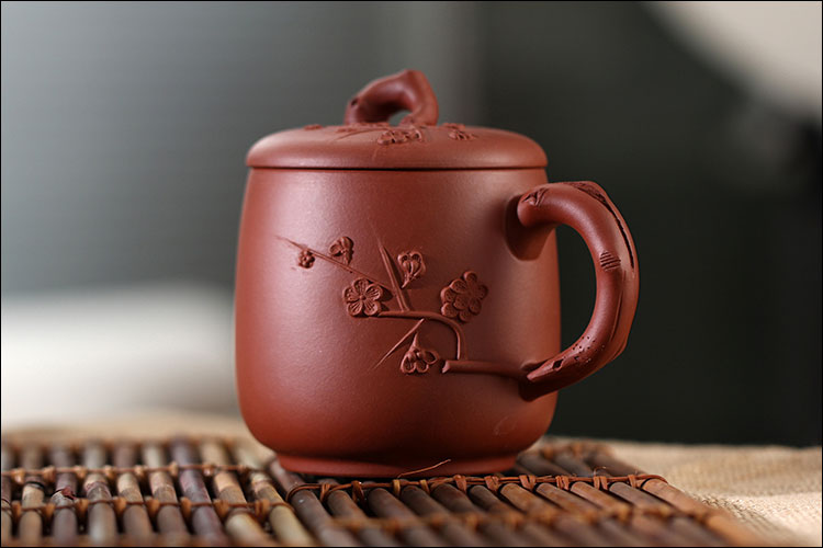 
                                        品茶忆友 茶具 茶杯宜兴紫砂杯泡茶杯 梅花525ml                