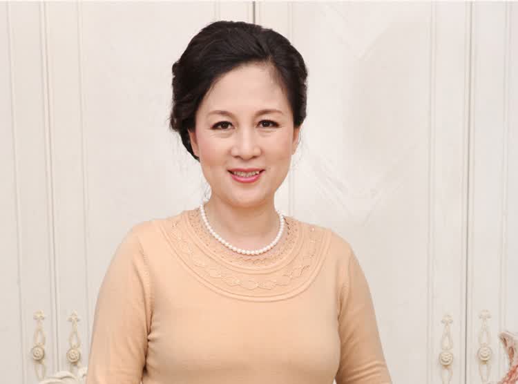情 中老年女装春装针织衫<em>中年毛衣气质妈妈</em>装