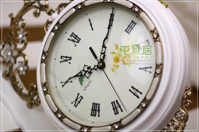 
                                        凯琴（KAIQIN）客厅双面挂钟实木钟表欧式挂表石英钟时钟 白色                