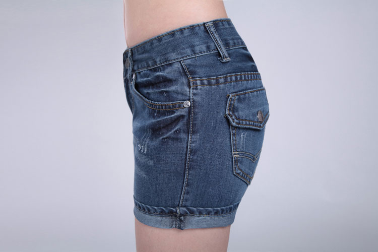 <em>牛仔裤短裤女热</em>裤子哪种好 女短裤热裤子牌子