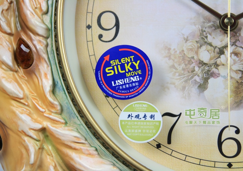 
                                                            丽盛（LISHENG）超大号孔雀欧式静音客厅挂钟/挂表/卧室钟表/餐厅时钟 浅黄色                