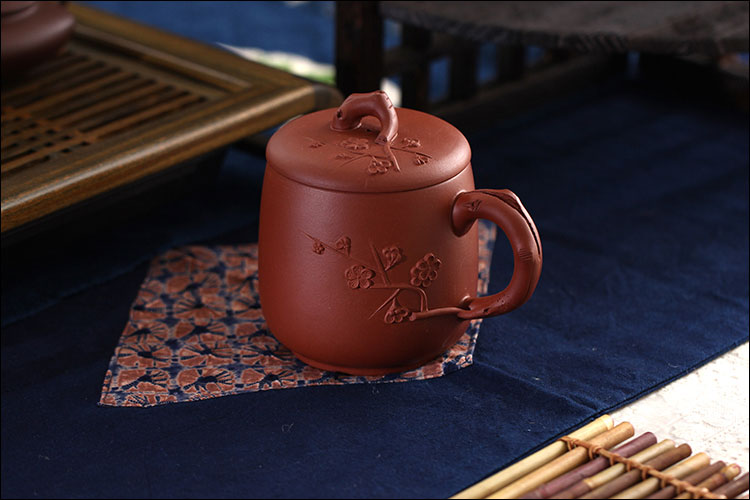 
                                        品茶忆友 茶具 茶杯宜兴紫砂杯泡茶杯 梅花525ml                