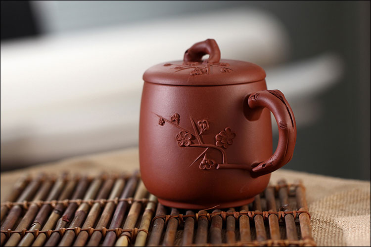 
                                        品茶忆友 茶具 茶杯宜兴紫砂杯泡茶杯 梅花525ml                