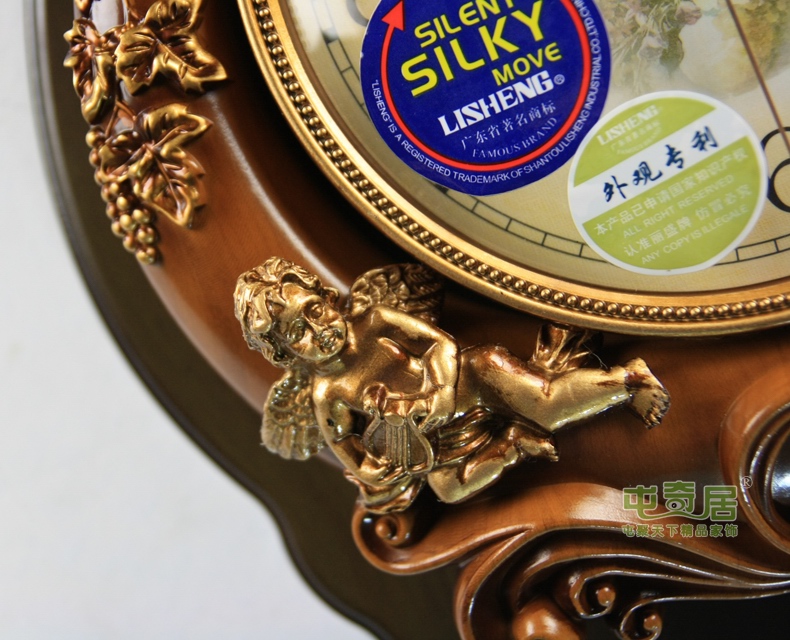 
                                                            丽盛（LISHENG）正品中号欧式客厅静音挂钟/挂表/卧室钟表/餐厅摆钟时钟 浅黄色                