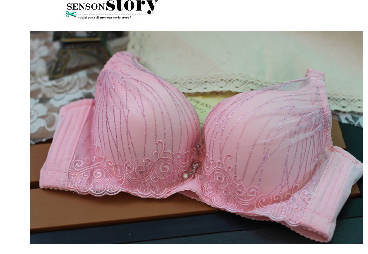 调整型收副乳内衣 薄纱刺绣金边蕾丝女士<em>文胸</em>