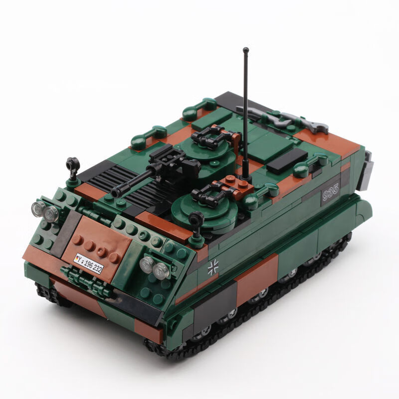 乐高lego德系坦克运输车拼装猎豹自行高炮军事m113装甲车男孩玩具