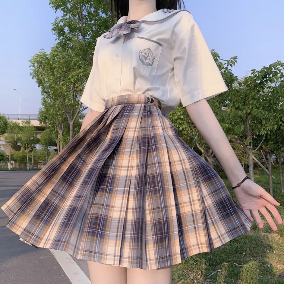 单裙子 xs  品牌: 花间婷(hua jian ting) 商品名称:"小熊的裙正版jk