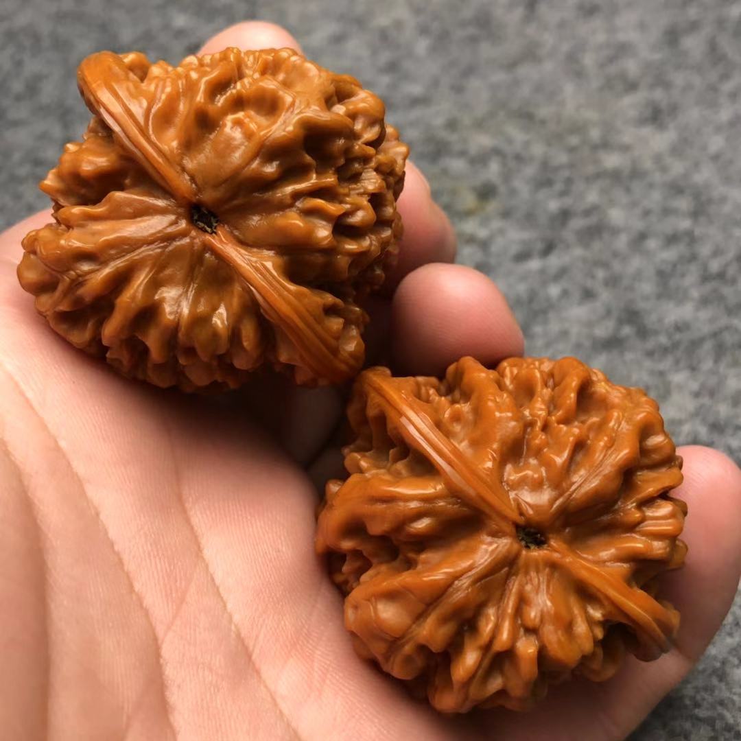 机刷包浆玉化文玩核桃官帽核桃苹果园狮子头核桃尺寸4048mm深度包浆