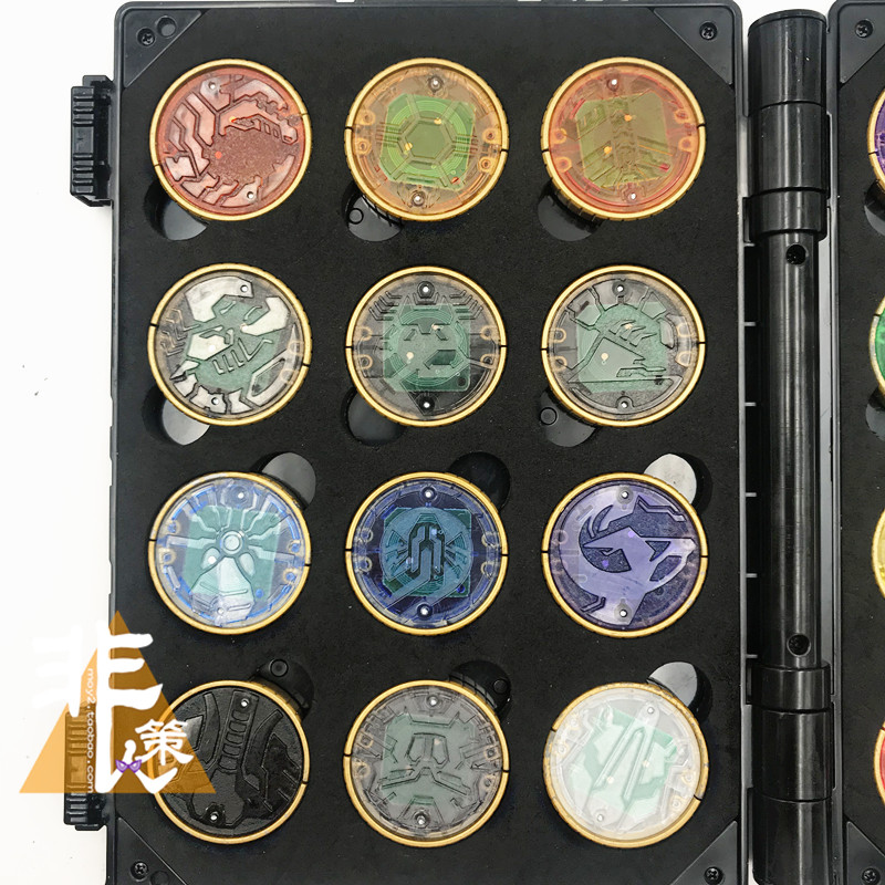 万代假面骑士ooo硬币重力系恐龙系 核心硬币联组全套dx 全套带硬币盒