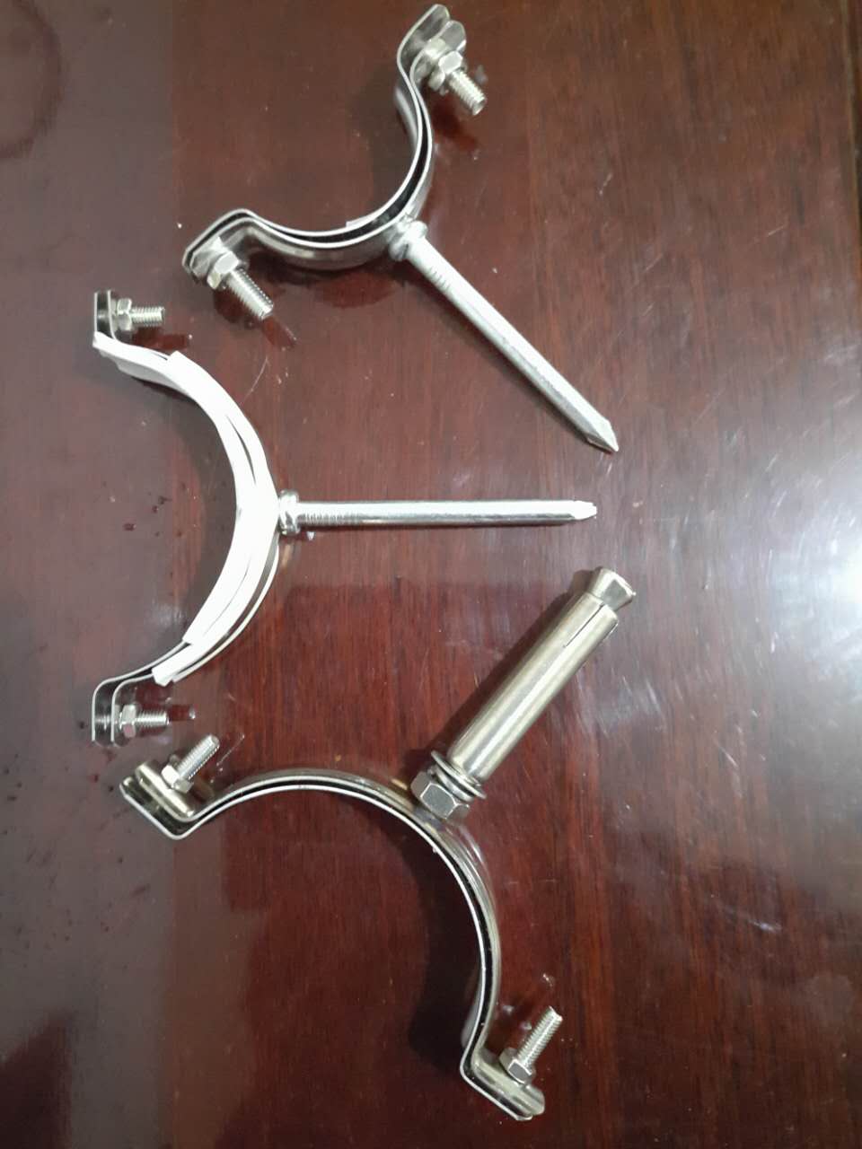 不锈钢管卡管夹抱箍固定pprpvc水管吊卡墙卡吊箍抱卡管扣管箍25加皮套