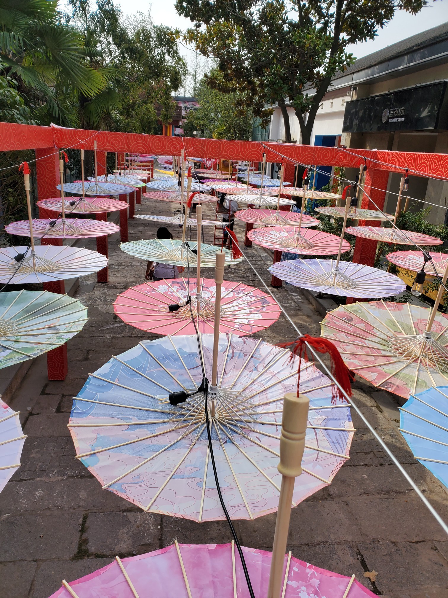 中国风汉服旗袍油纸伞防雨防晒绸布伞舞蹈伞室内户外装饰吊顶伞灯黑色