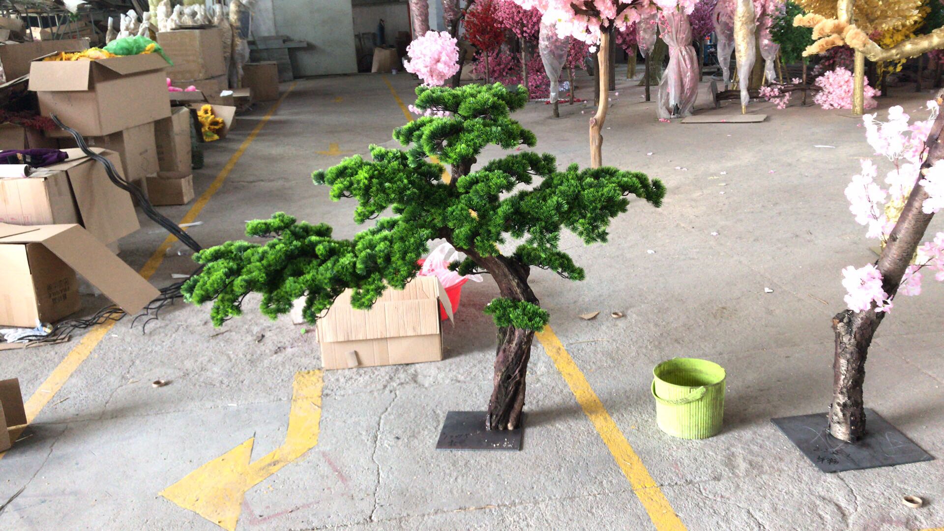 仿真树罗汉松崖柏假树商场酒店客厅阳台玄关电视柜旁装饰盆景禅意摆件