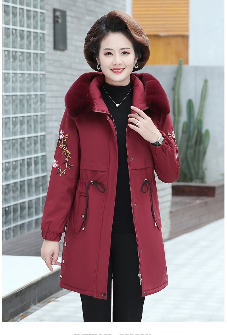南极人中老年人羽绒服女妈妈冬装外套中长款2021新款中年人加绒中老年