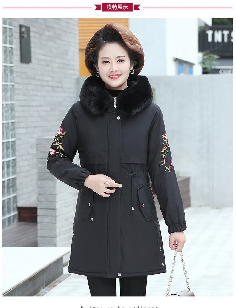 南极人中老年人羽绒服女妈妈冬装外套中长款2021新款中年人加绒中老年