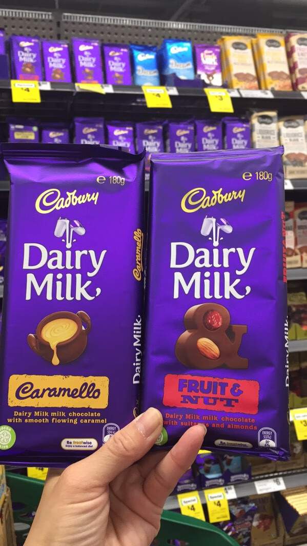 现货澳洲吉百利cadburydairymilk牛奶果仁巧克力夹心休闲零食milk