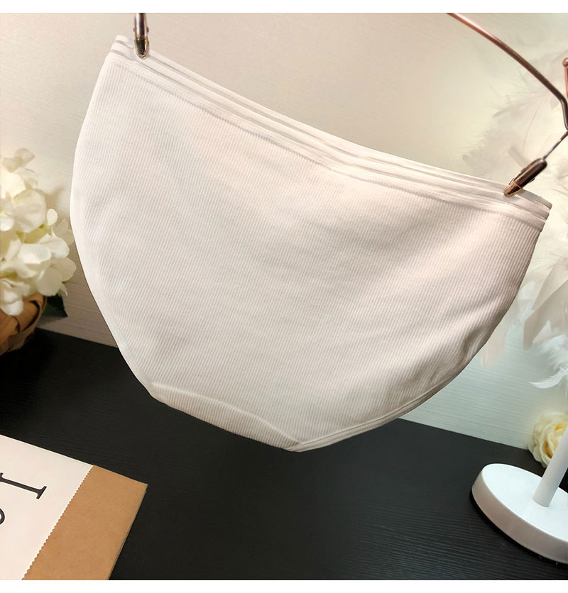 同款韩国小清新运动款无痕棉质面料内裤女性感纯棉低腰甜美女学生短裤