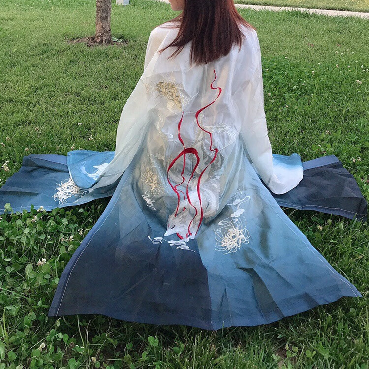 飘逸古装侠女九尾狐汉服女夏超仙改良拖尾山海经显瘦中国风大袖衫白色