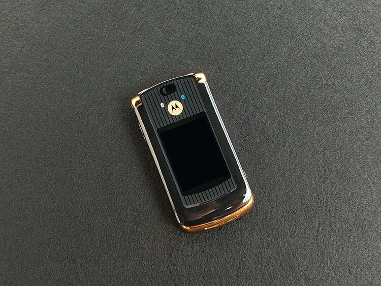 motorola摩托罗拉通用v8翻盖老人手机备用老年机按键机经典怀旧适用琛