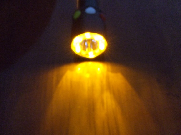 铁路信号手电 q5信号灯救生手电筒 红光黄光绿光白光