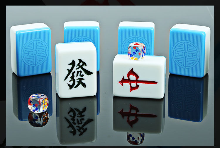 麻将家用麻将牌手搓一级迷你小中特大号四川麻将牌404244礼品一级32