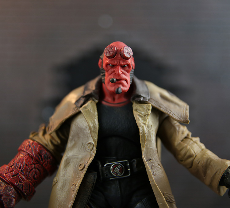 mezco蚂蚁地狱男爵 hellboy地狱男孩6寸可动人偶国产散货 正常版袋装