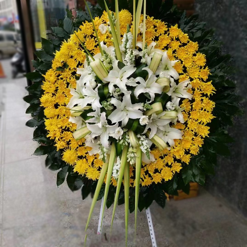扫墓用的菊花花束图片