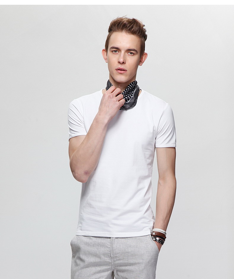 大码男士圆领短袖T恤纯色选什么牌子好 男士短