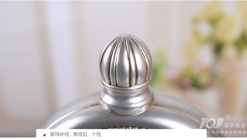
                                                            屯奇居（TQJ）床头创意座钟客厅时钟欧式树脂时尚台钟个性坐钟静音钟表 银灰色                