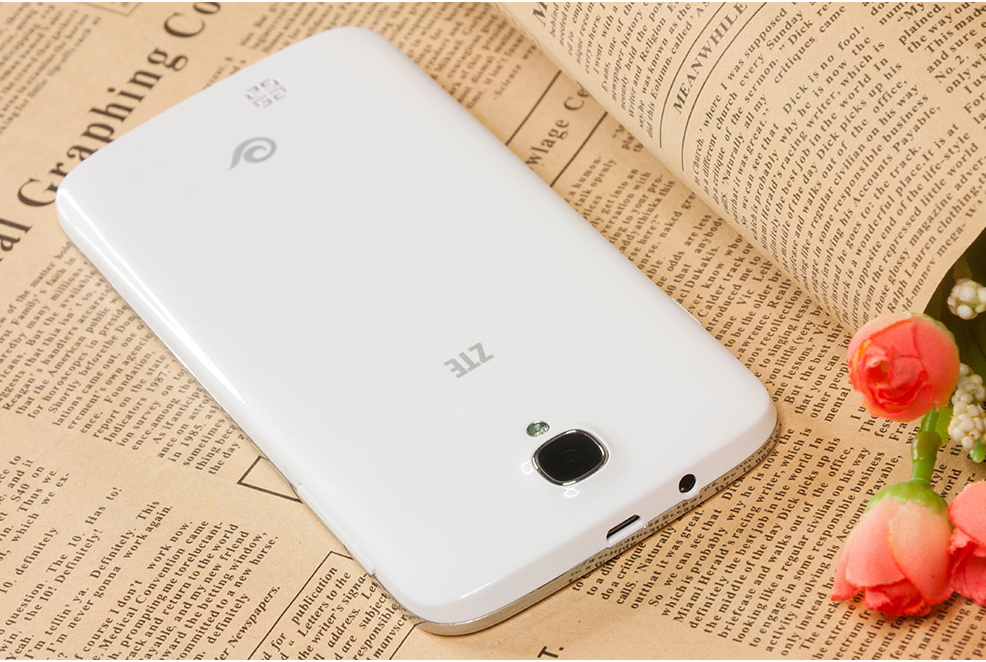 中兴 Q701C 天翼电信3G（4G ROM）手机 白色