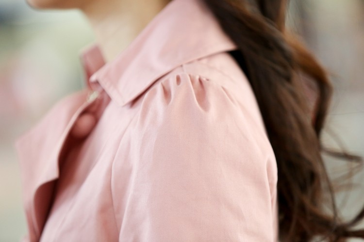 2015春装新款女装修身显瘦通勤双排扣翻领中长款女士风衣外套配腰带 黄色 XL