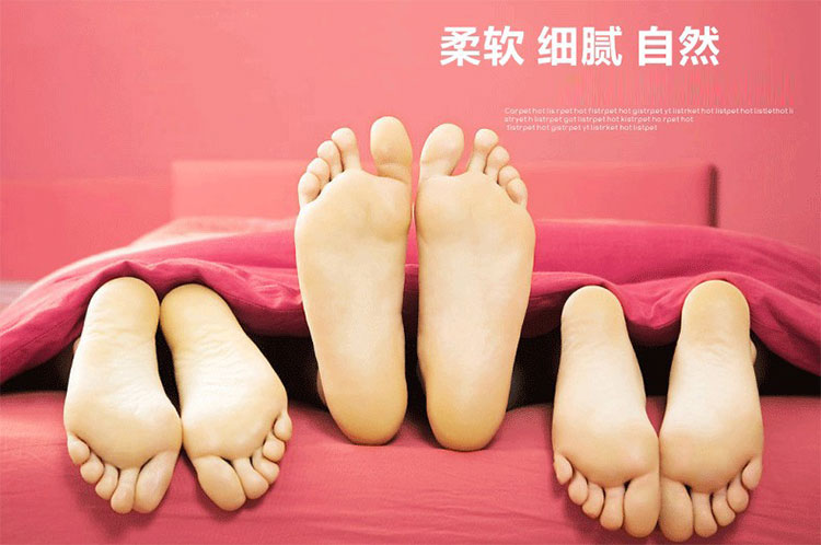 
                                                            可爱植绒脚丫地毯吸水浴室垫 绿色                