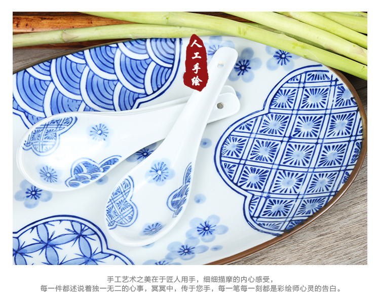 
                                        素珀 高温釉下彩手绘日式和风陶瓷餐具碗盘套装 碗碟套装 饭碗 盘碟套装 盘子 碟子 蓝雪樱7英寸方圆盘2只装                