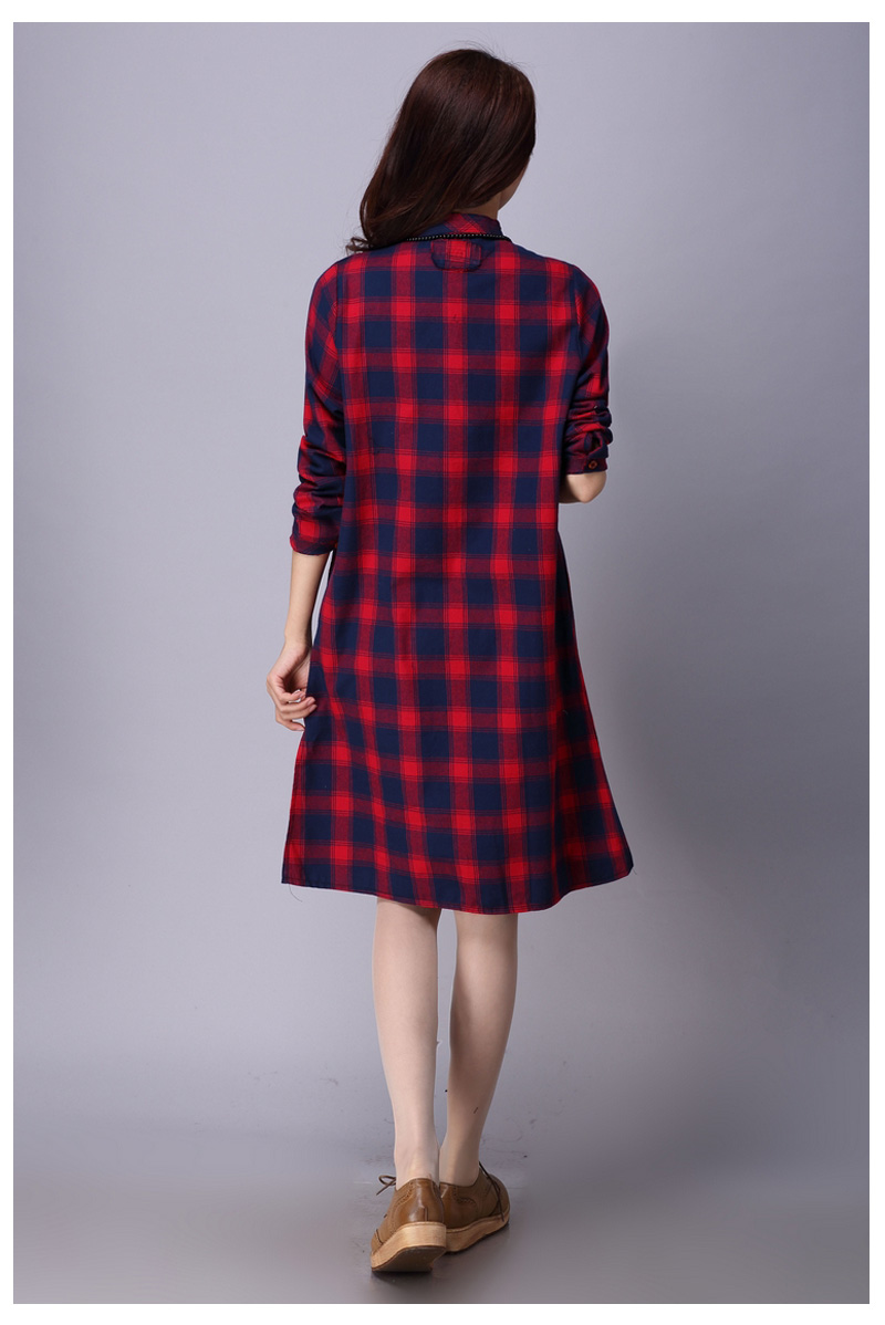 2015秋新款休闲格子衬衫女中长宽松大码文艺